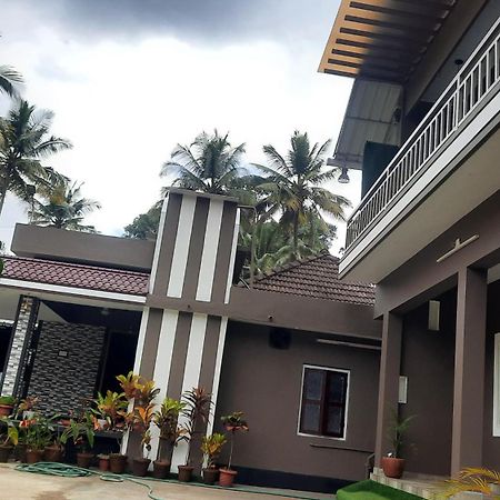 Linn View Home Stay Munnar Esterno foto