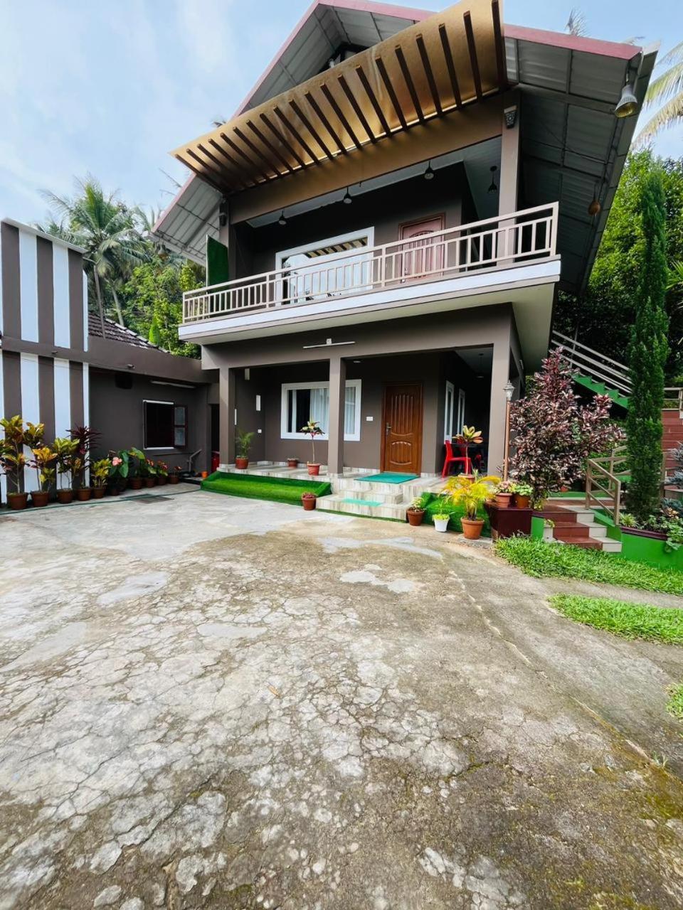 Linn View Home Stay Munnar Esterno foto
