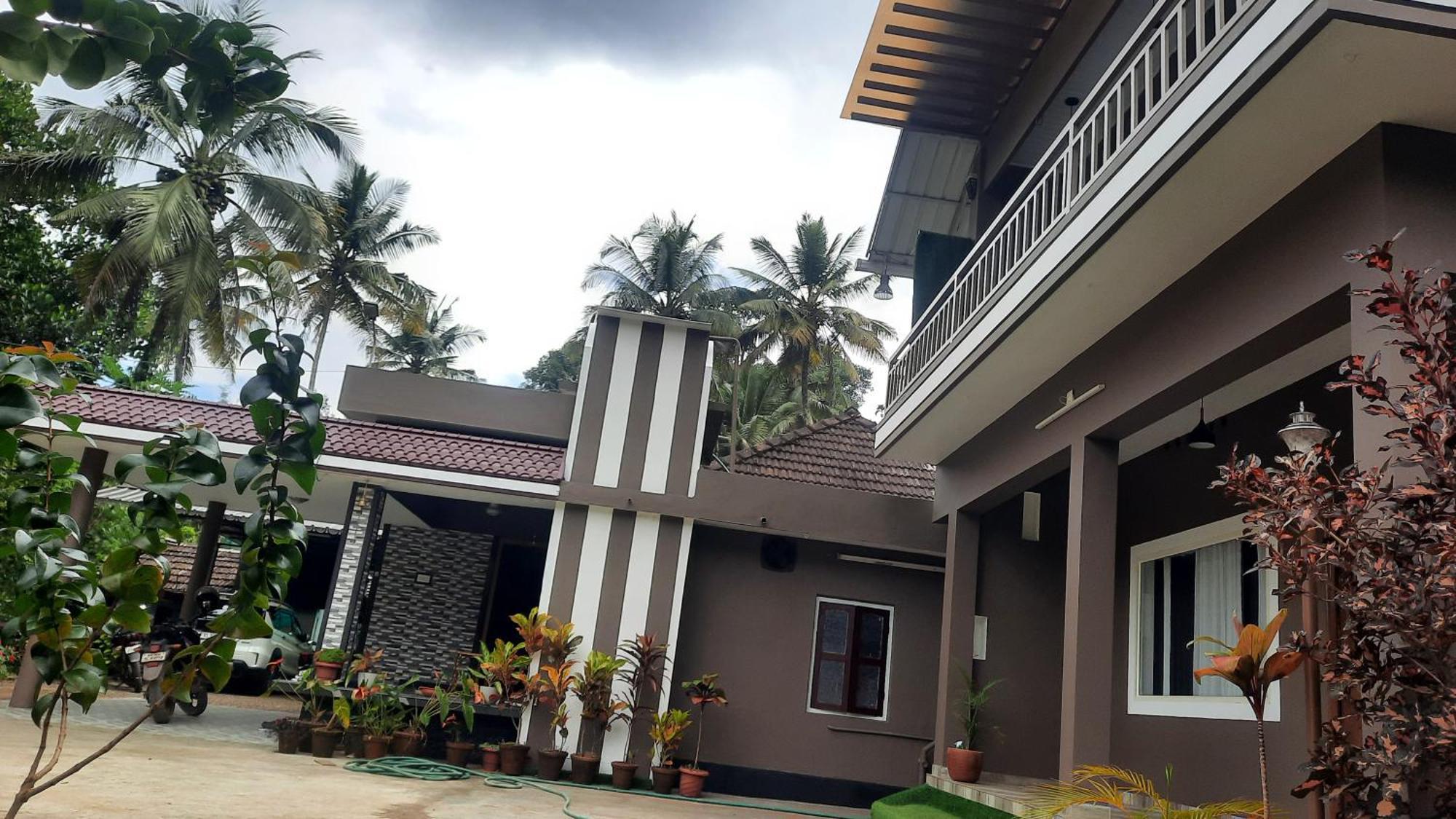 Linn View Home Stay Munnar Esterno foto